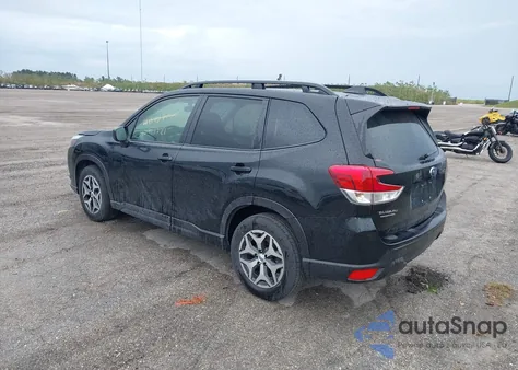 2022 Subaru Forester Premium z USA, uszkodzony, nr VIN JF2SKADC8NH487424